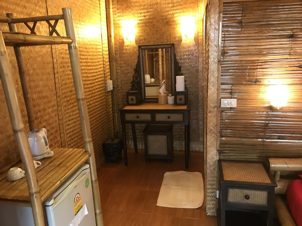 Boutique Hotel & Restaurant, Jaidee Bamboo Huts شيانغ ماي المظهر الخارجي الصورة
