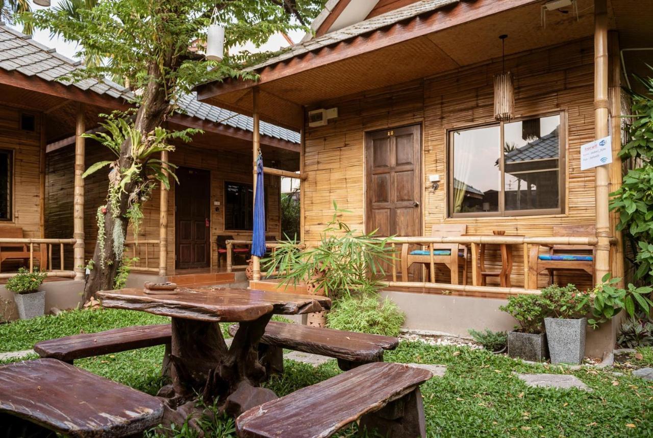 Boutique Hotel & Restaurant, Jaidee Bamboo Huts شيانغ ماي المظهر الخارجي الصورة