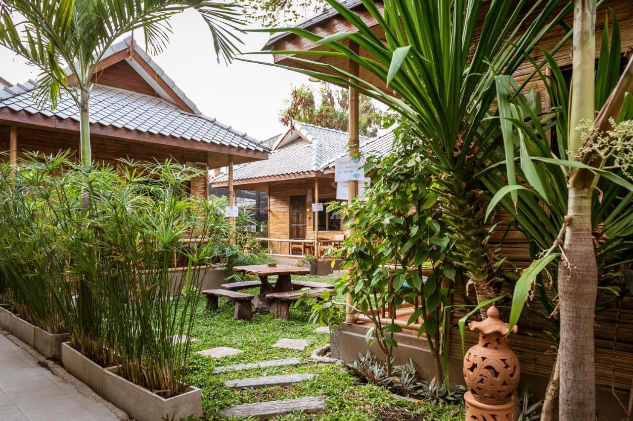 Boutique Hotel & Restaurant, Jaidee Bamboo Huts شيانغ ماي المظهر الخارجي الصورة